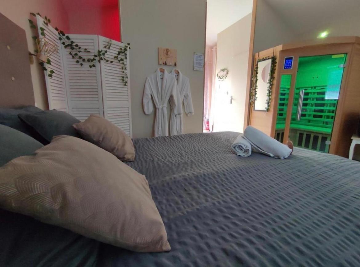 Bed and Breakfast Le Cocoon D'Emy Louvetot Exteriér fotografie